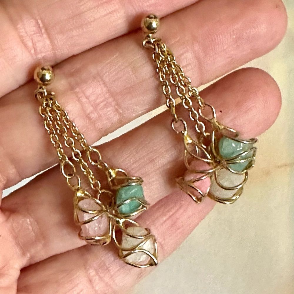 Gold tone chain Quartz  post drop earrings